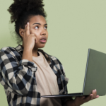 Qui peut être désigné comme étant créateur de site internet ?