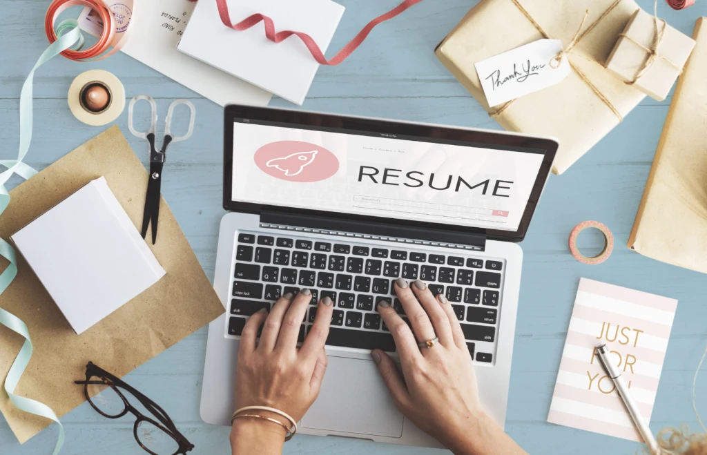 meilleurs outils pour créer un CV en ligne